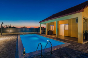 Holiday house Marijan with private pool and barbecue - by TA Leut